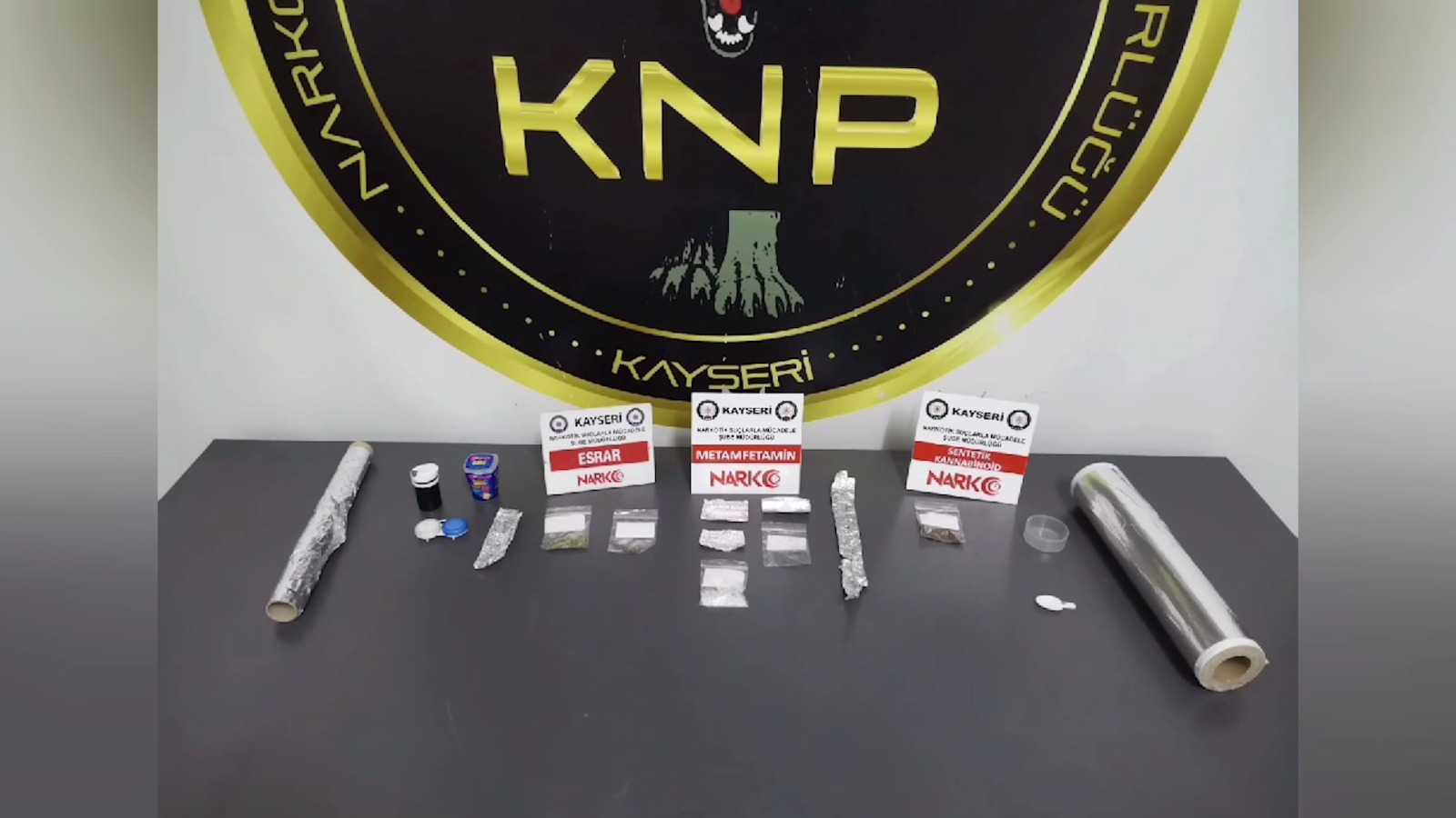 Polis ekipleri 9,5 gram narkotik madde ele geçirdi